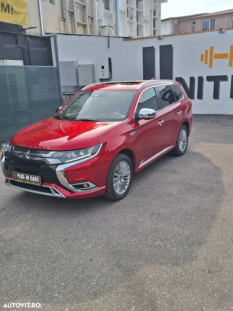 Mitsubishi Outlander 2.4 4WD Diamant+ - 2