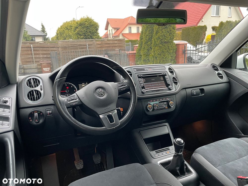 Volkswagen Tiguan 2.0 TDI 4Mot Perfectline R-Style - 26