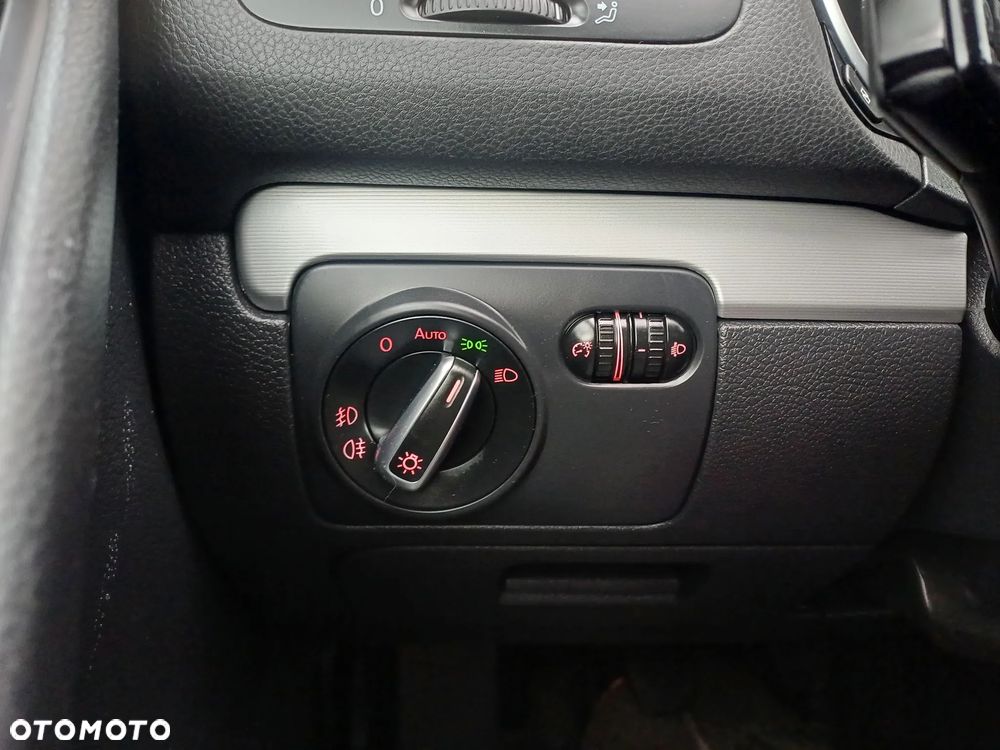 Volkswagen Golf 1.2 TSI Team - 30