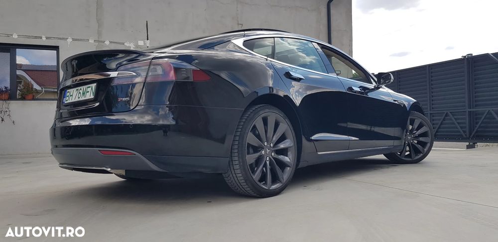 Tesla Model S Performance - 1