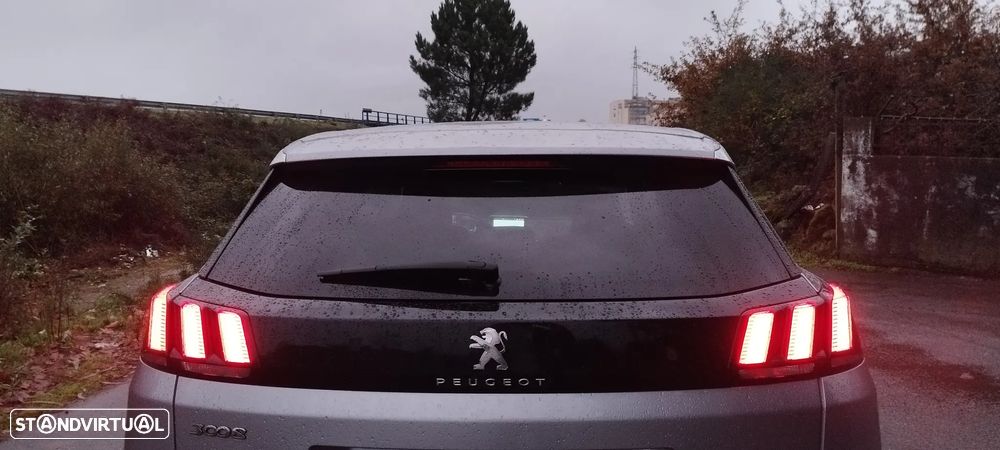 Peugeot 3008 BlueHDi 130 Stop & Start EAT8 Allure - 11