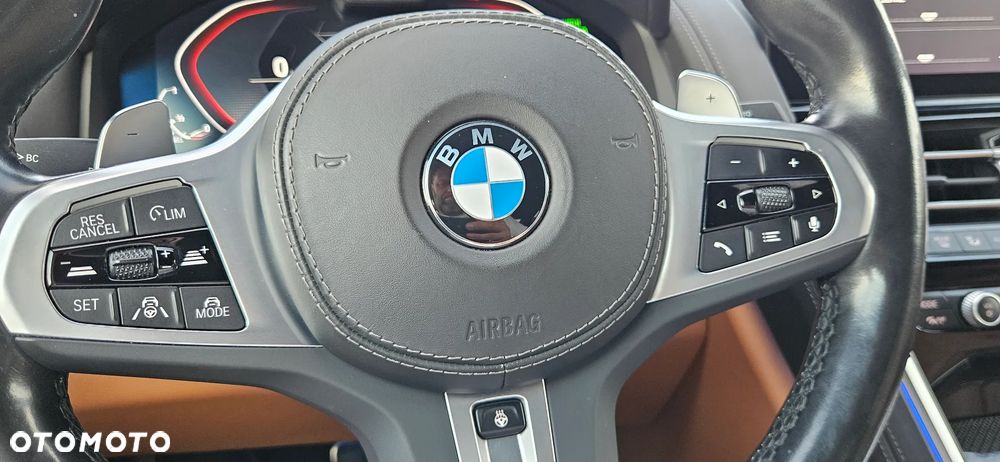 BMW Seria 8 840d xDrive mHEV - 36