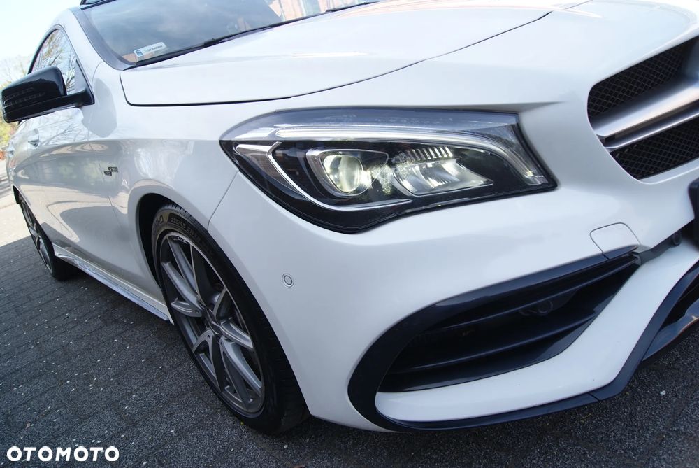 Mercedes-Benz CLA AMG 45 4-Matic - 14