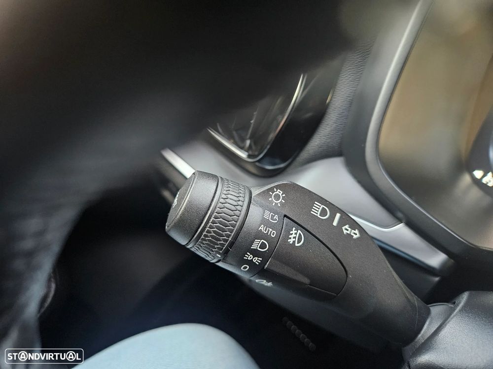 Volvo V60 2.0 D3 Momentum - 36