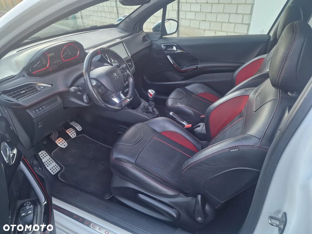 Peugeot 208 THP STOP & START GTi by Sport - 22