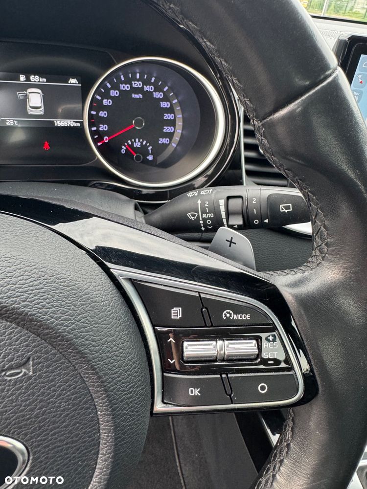 Kia XCeed - 27