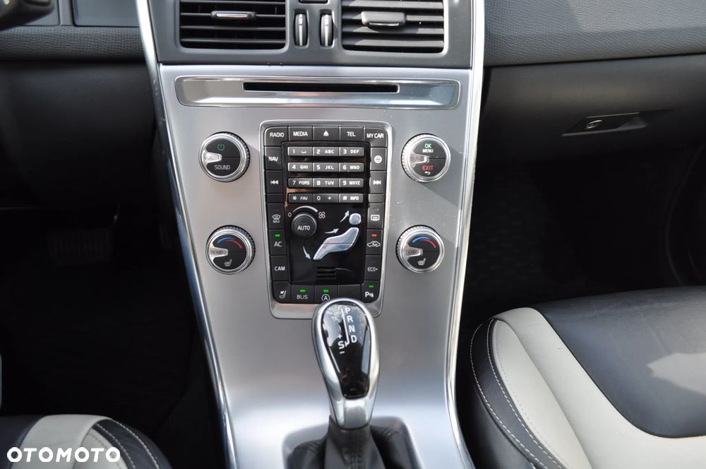 Volvo XC 60 - 13