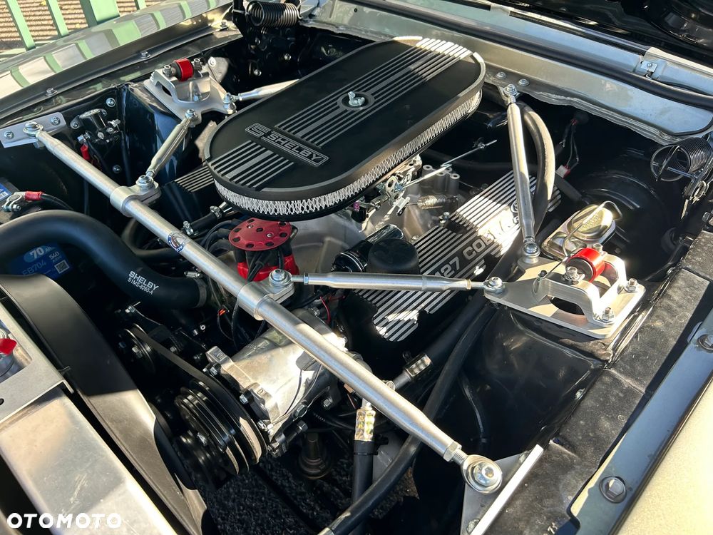 Ford Mustang - 36