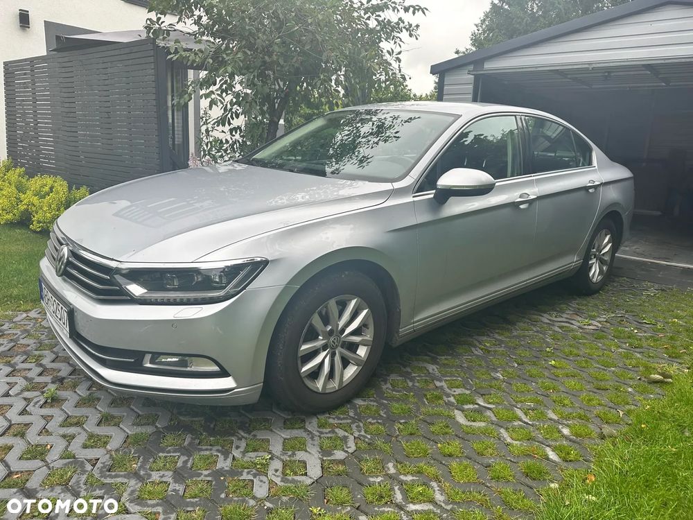 Volkswagen Passat 2.0 TDI SCR Comfortline - 1