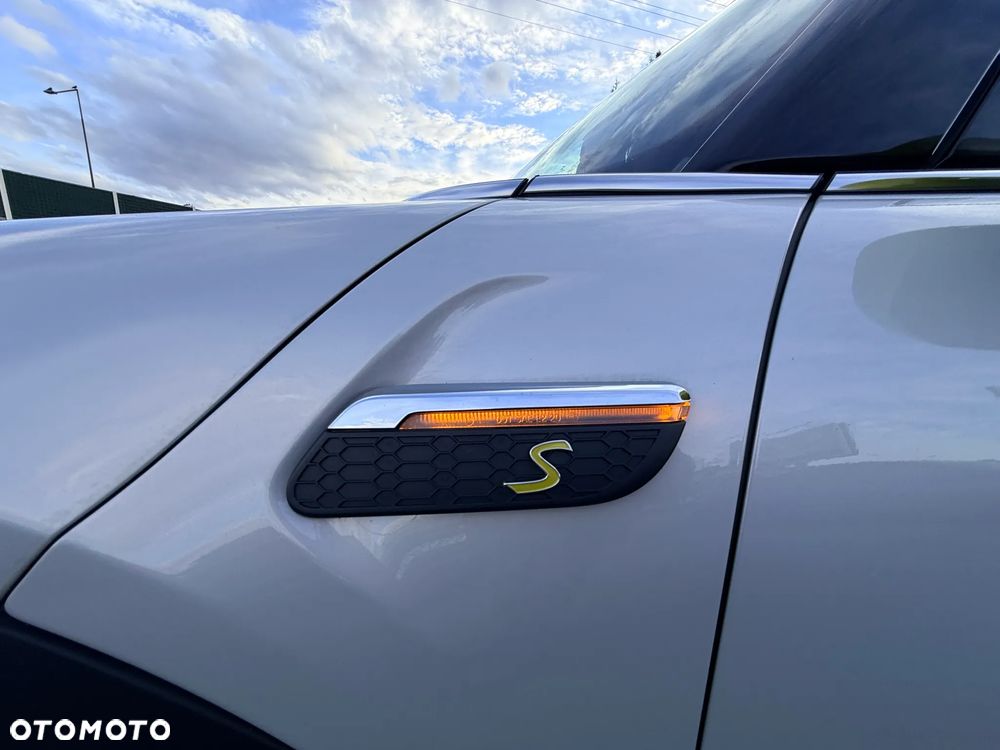 MINI Cooper SE Electric Trim - 13