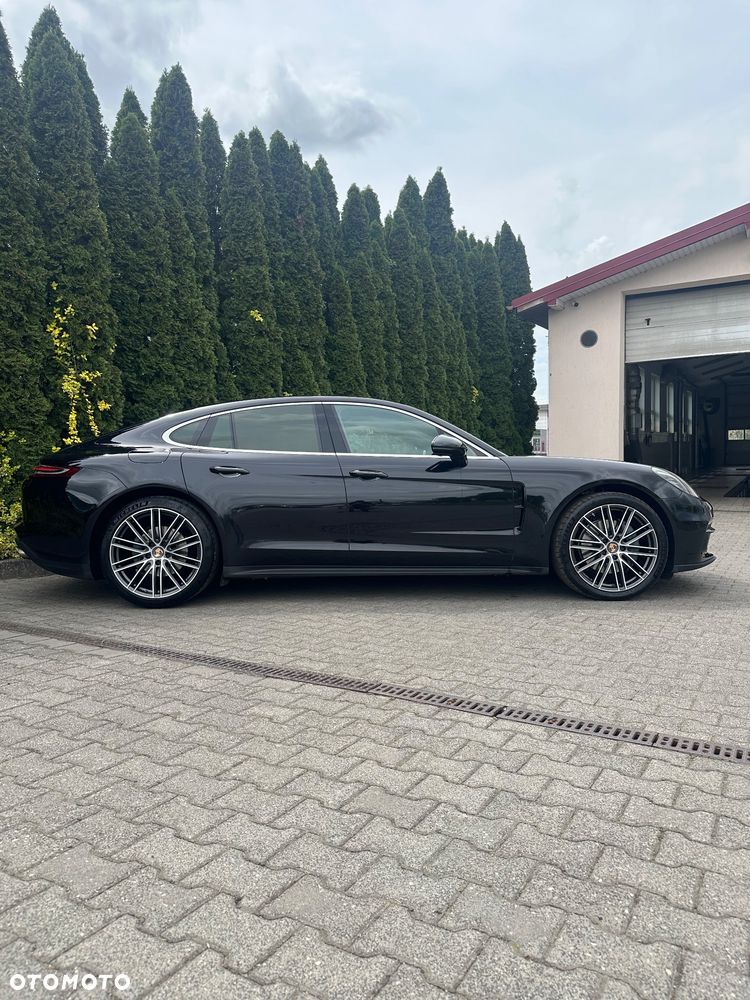 Porsche Panamera 4S - 5