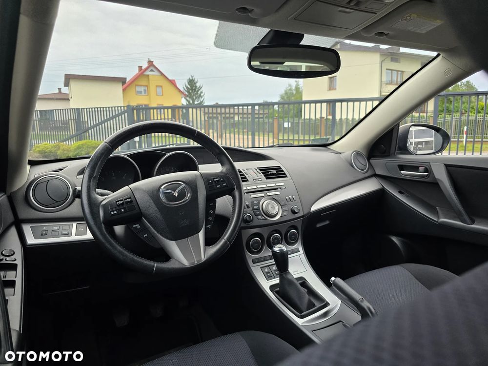 Mazda 3 1.6 CD Exclusive + - 15