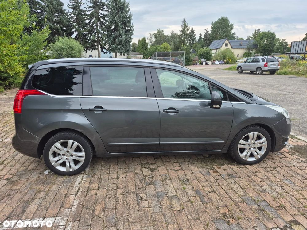 Peugeot 5008 1.6 HDi Premium - 1