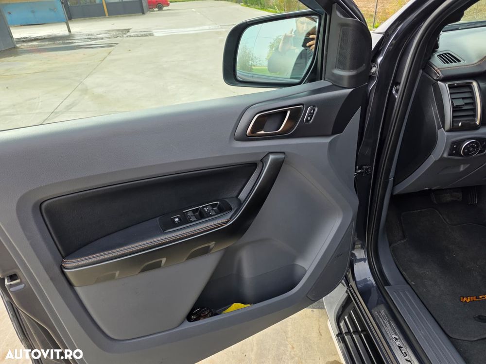 Ford Ranger 3.2 Duratorq 200 CP 4x4 Cabina Dubla Wildtrack Aut. - 24