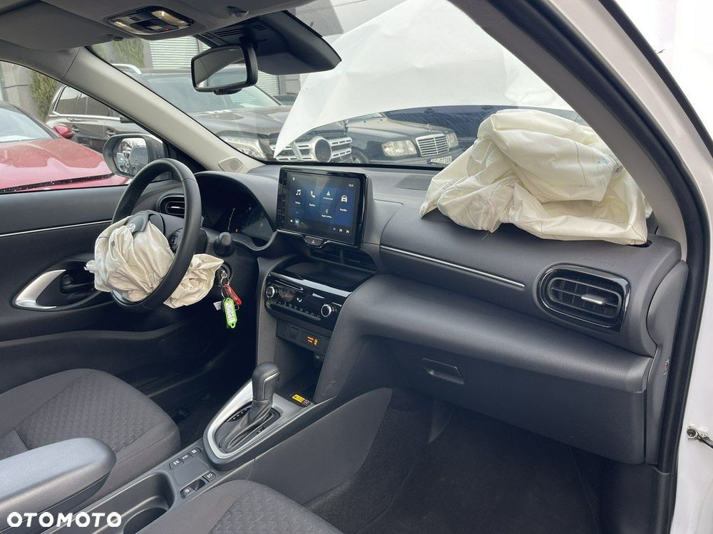 Toyota Yaris Cross Hybrid 1.5 Active - 11