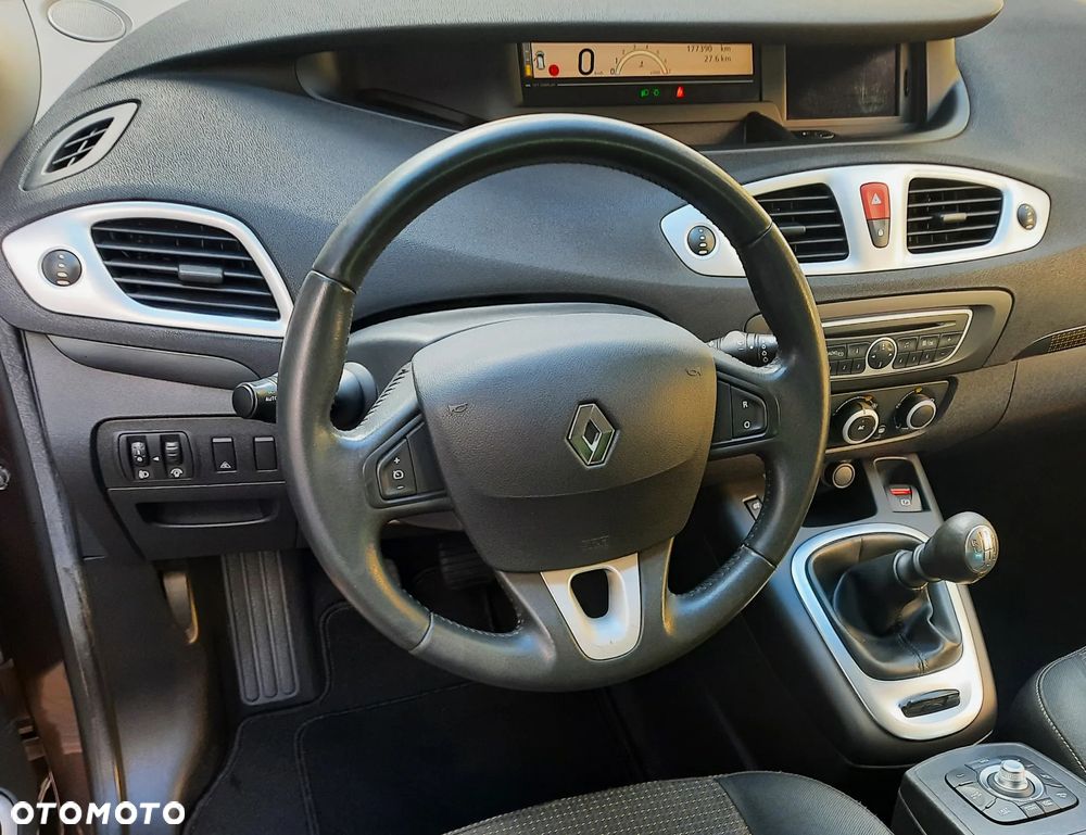 Renault Grand Scenic 1.6 16V 110 Dynamique - 6