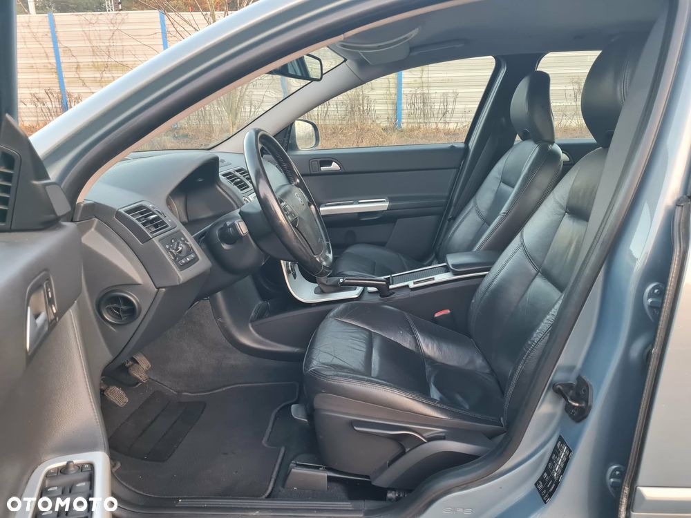 Volvo V50 1.6D DPF DRIVe Momentum - 11