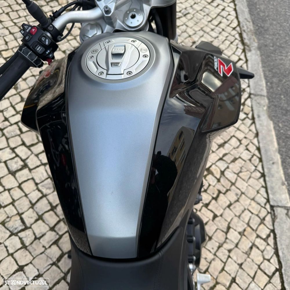 BMW F 900 R - 12