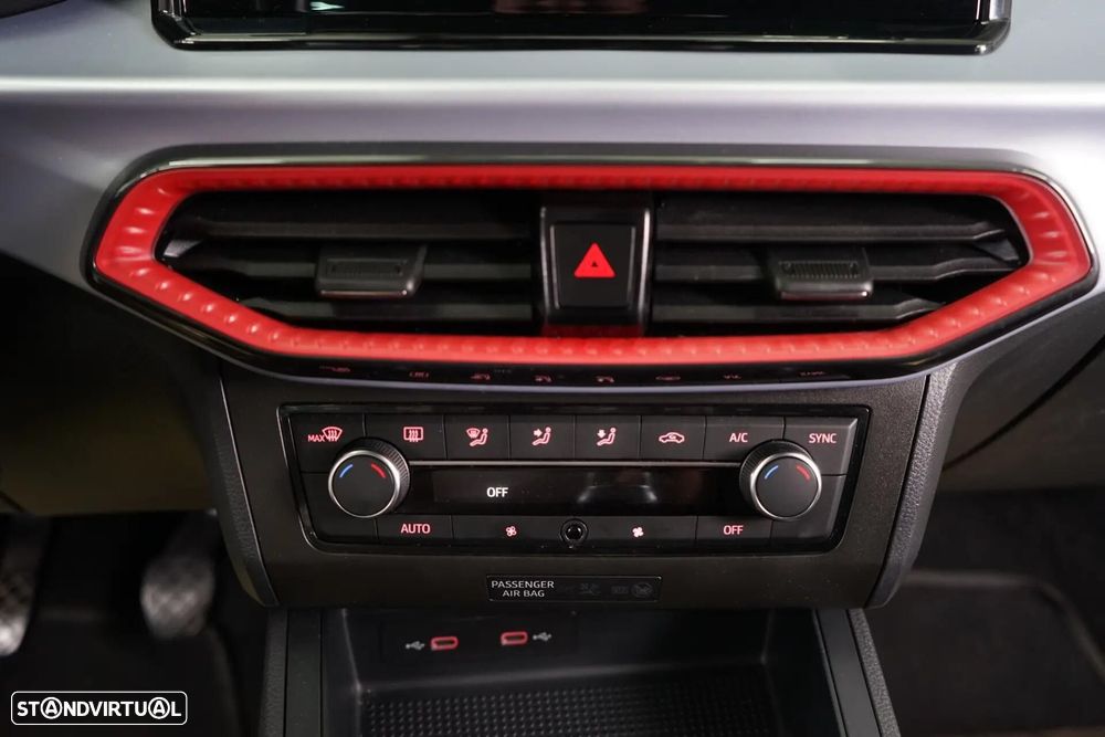 SEAT Ibiza 1.0 TSI FR - 33