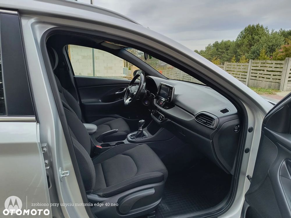 Hyundai i30 1.6 D GO Plus - 25