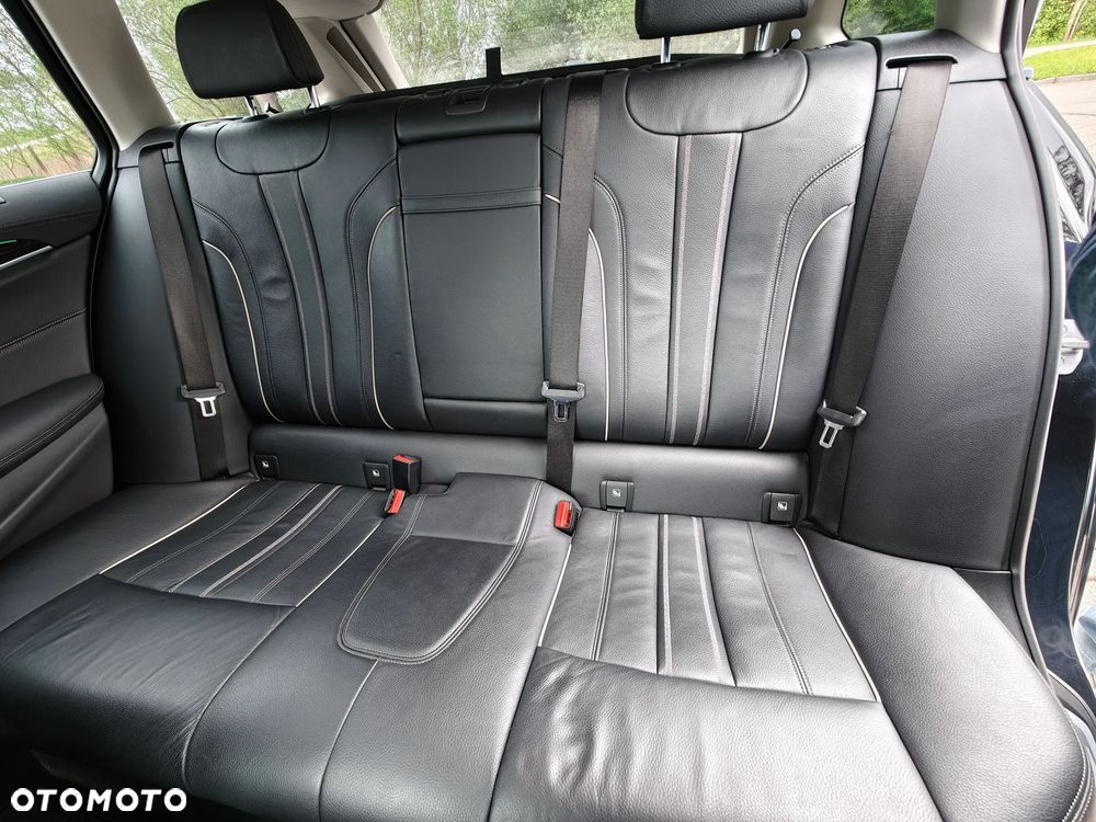 BMW Seria 5 540d xDrive Luxury Line - 31