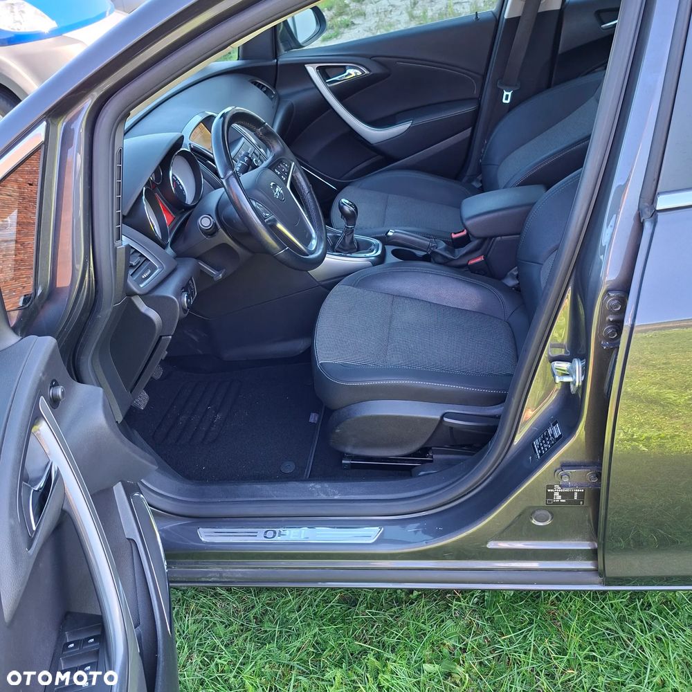 Opel Astra 1.4 Turbo Cosmo - 18