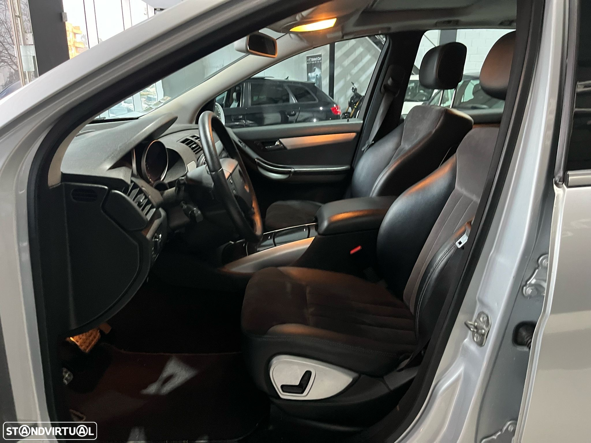 Mercedes-Benz R 320 CDi 4-Matic Longo - 11