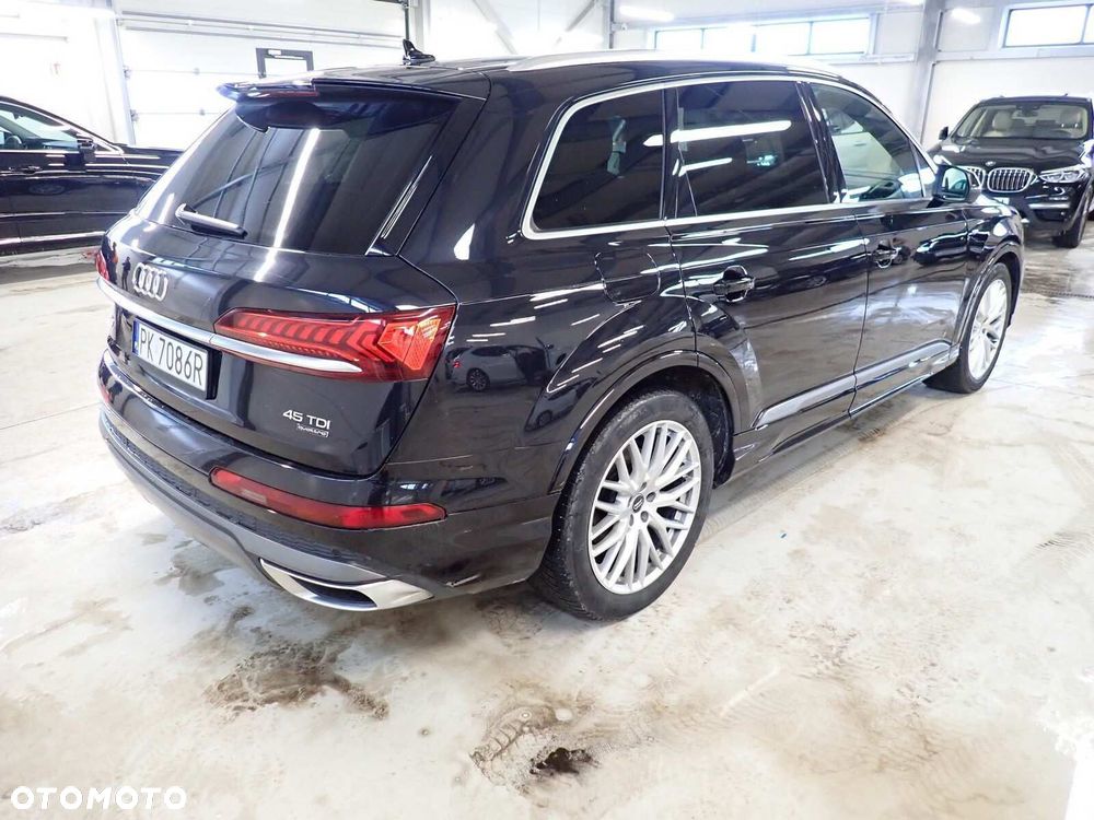 Audi Q7 - 4
