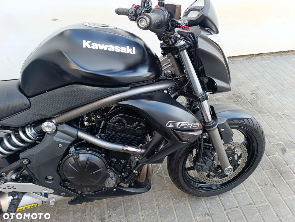 Kawasaki ER - 27