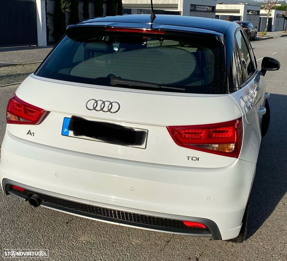 Audi A1 Sportback 1.6 TDI S-line - 2