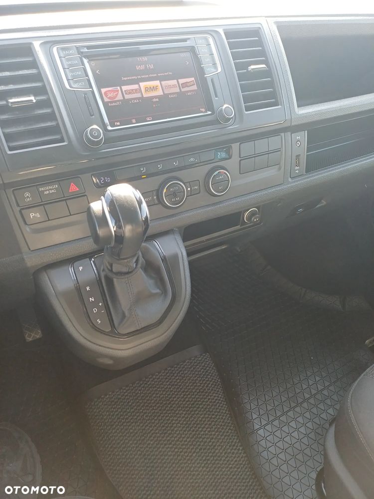 Volkswagen Caravelle 2.0 TDI L2 Comfortline DSG - 10