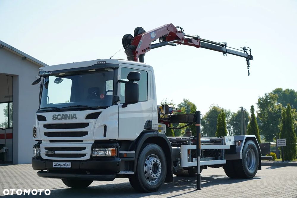 Scania P 280 / 4X2 / SIŁOWNIK DO WYWROTU / + HDS HMF 635 / UDŹWIG 1 500 KG / MAX WYSÓW 7 M / STEROWANIE RADIOWE / EURO 6 - 1