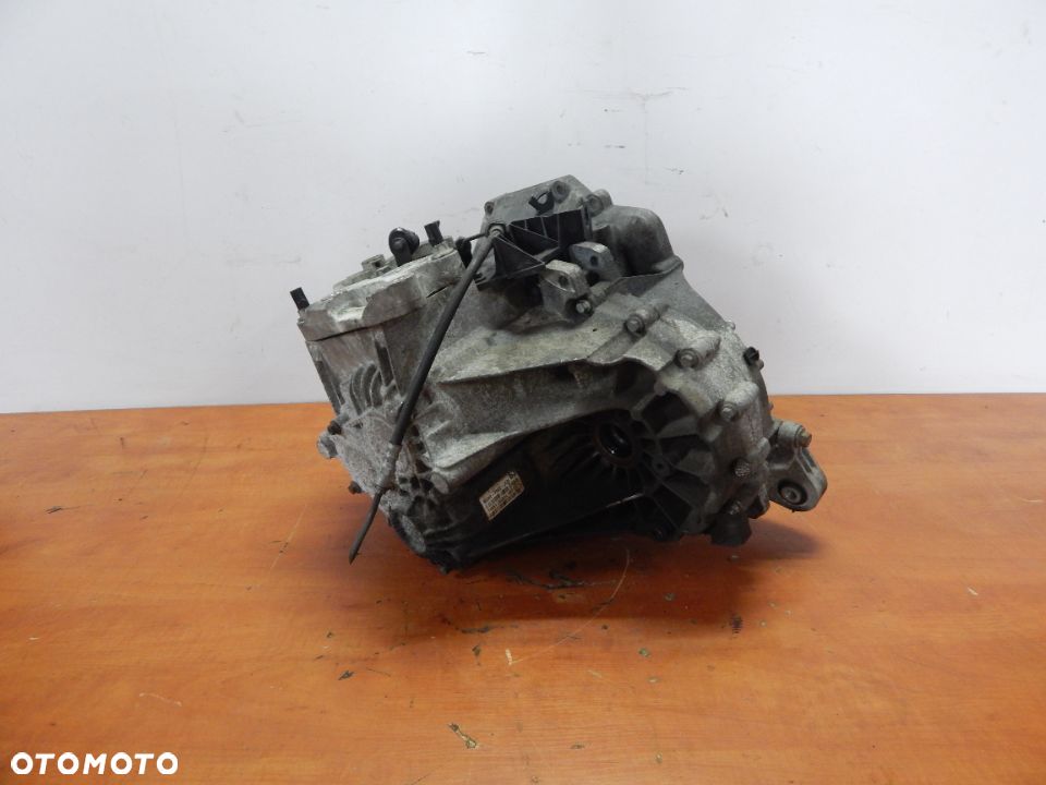 skrzynia biegów 1.6 D2 115 Volvo v60 v50 v40 s40 s60 v70 6bieg10-15 Łuków części - 6