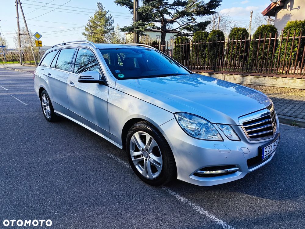 Mercedes-Benz Klasa E 200 CGI BlueEffICIENCY Avantgarde - 5