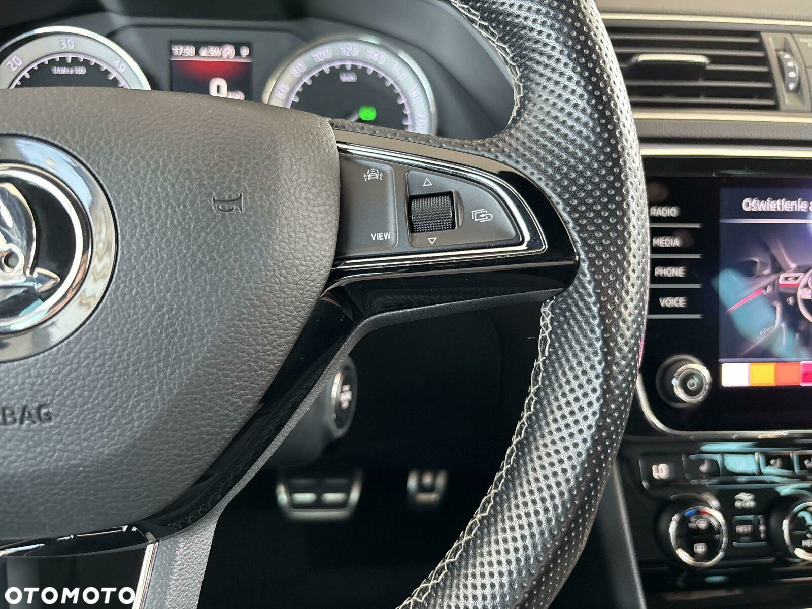Skoda Superb - 12