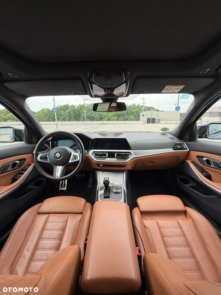 BMW Seria 3 330i xDrive M Sport sport - 18