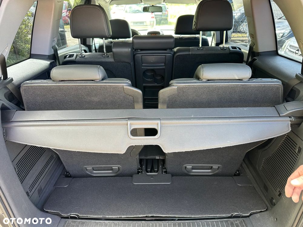 Opel Zafira - 32