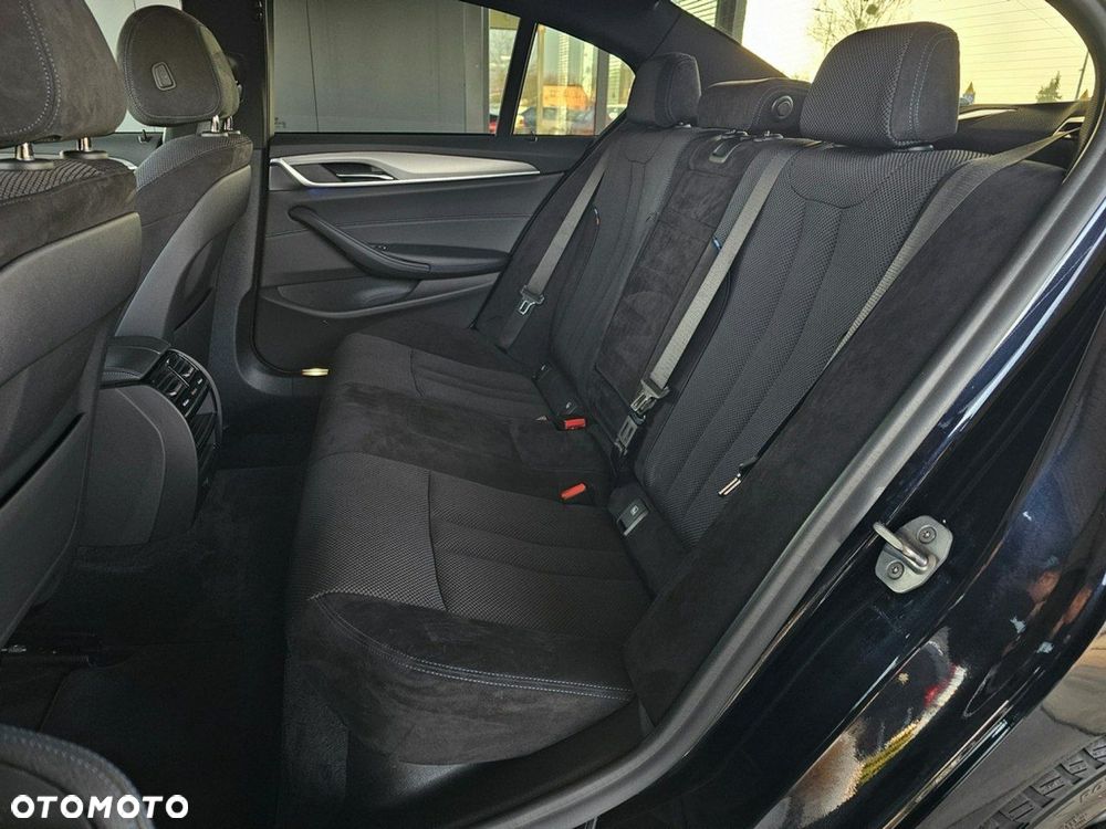 BMW Seria 5 - 36
