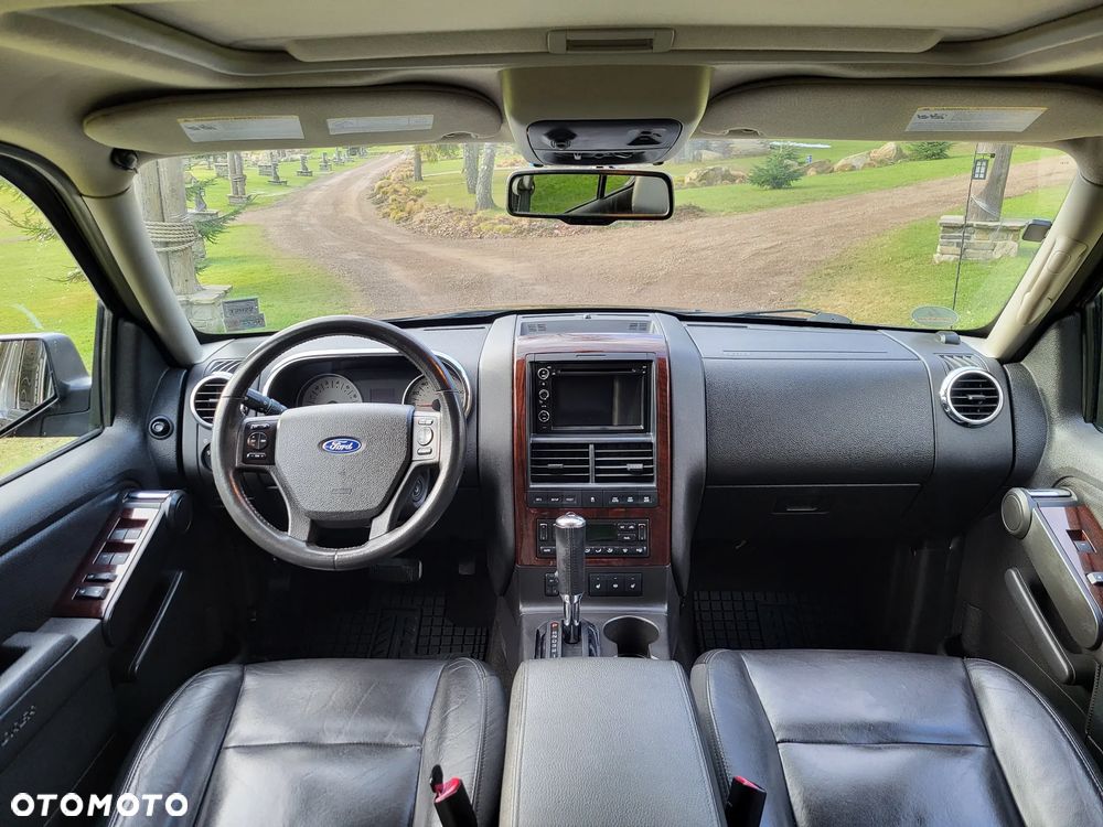 Ford Explorer 4.6 4WD - 13