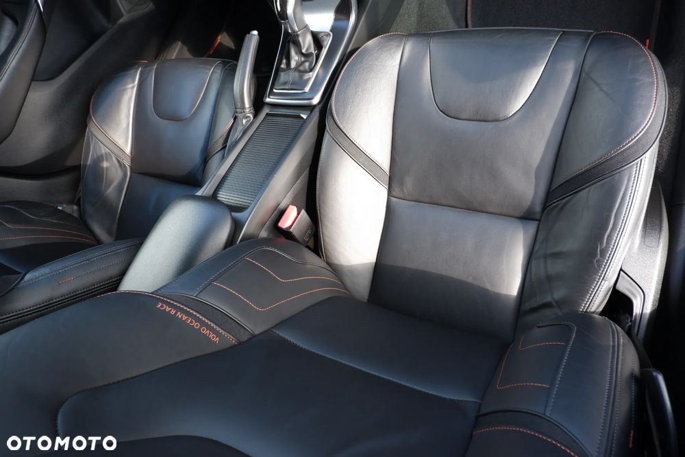 Volvo V40 D2 Powershift Ocean Race - 7