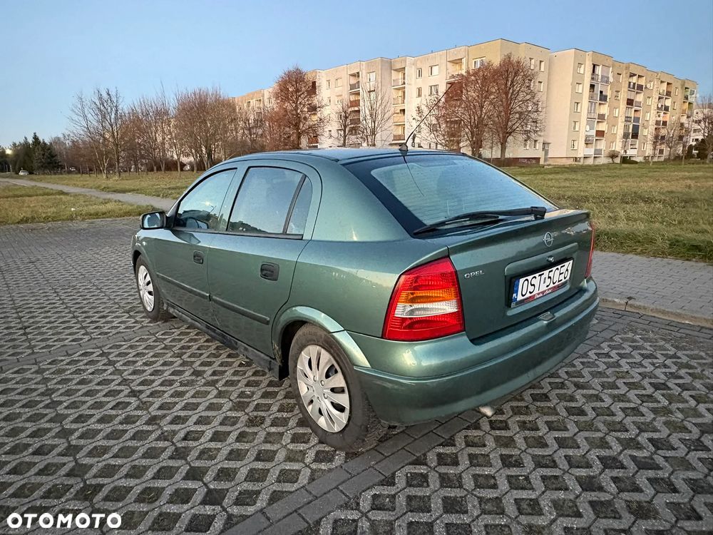 Opel Astra 1.4 16v GL - 8