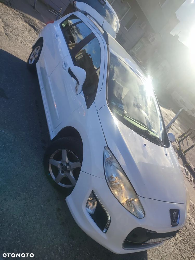 Peugeot 308 1.6 HDi Premium - 21