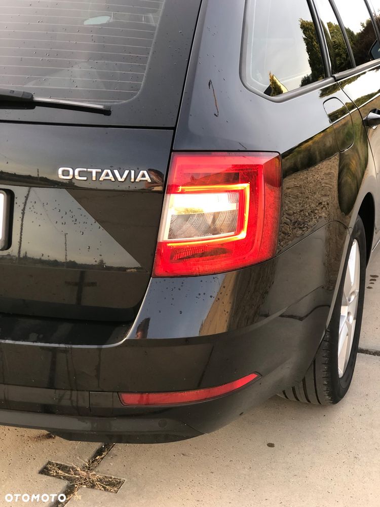 Skoda Octavia 2.0 TDI Ambition DSG - 13