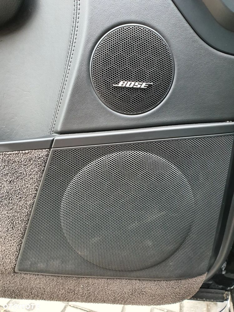 Porsche Cayenne - 21