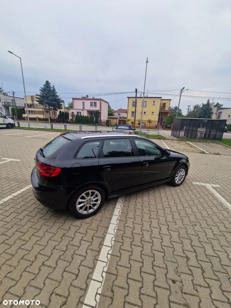 Audi A3 Sportback 1.6 Attraction - 5