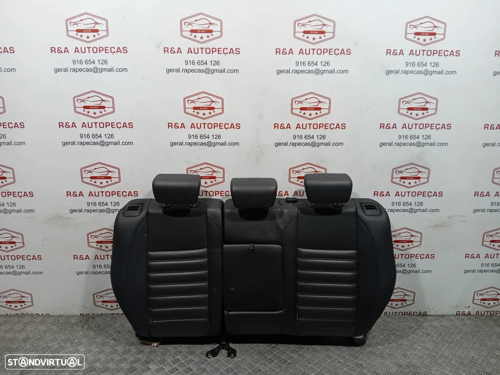 Conjunto de Bancos Alfa Romeo Giulietta em Pele com Costura Vermelha Original - 6