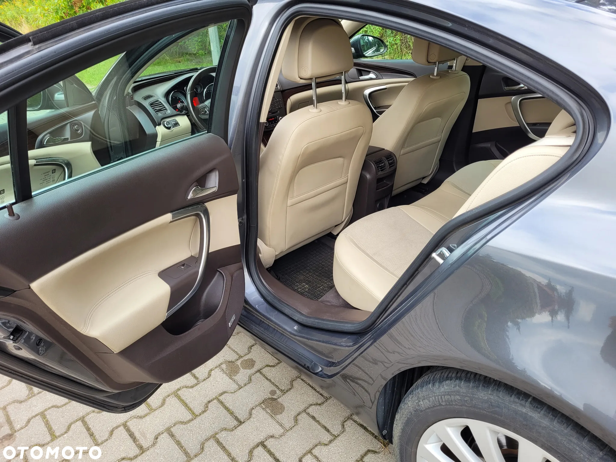 Opel Insignia 1.6 T Cosmo - 9