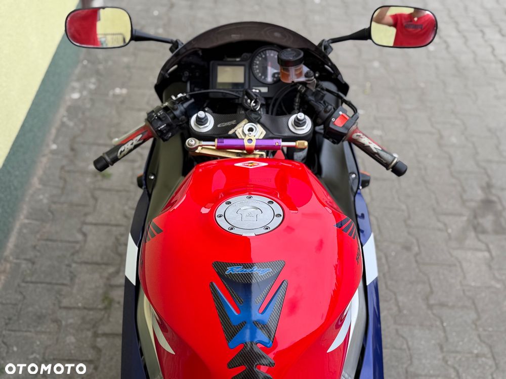 Honda CBR - 18
