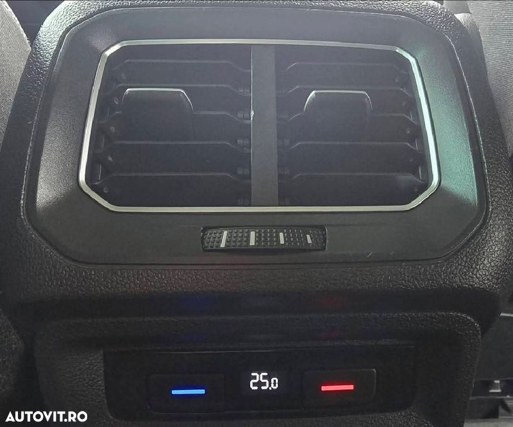 Volkswagen Tiguan 2.0 TDI SCR 4MOTION DSG Offroad - 36