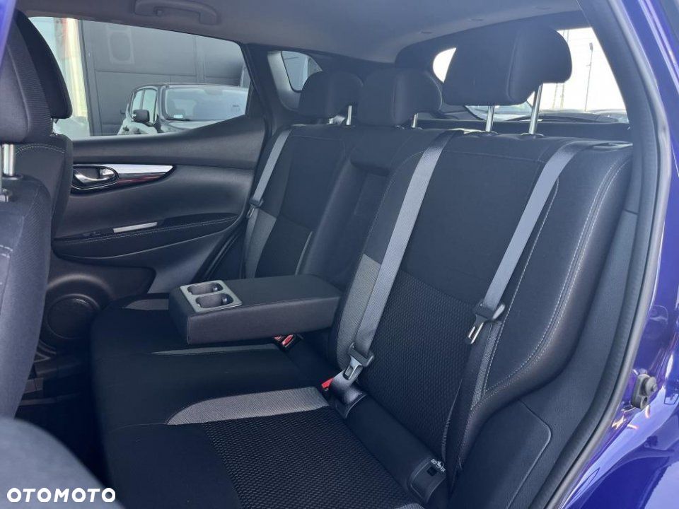 Nissan Qashqai - 12